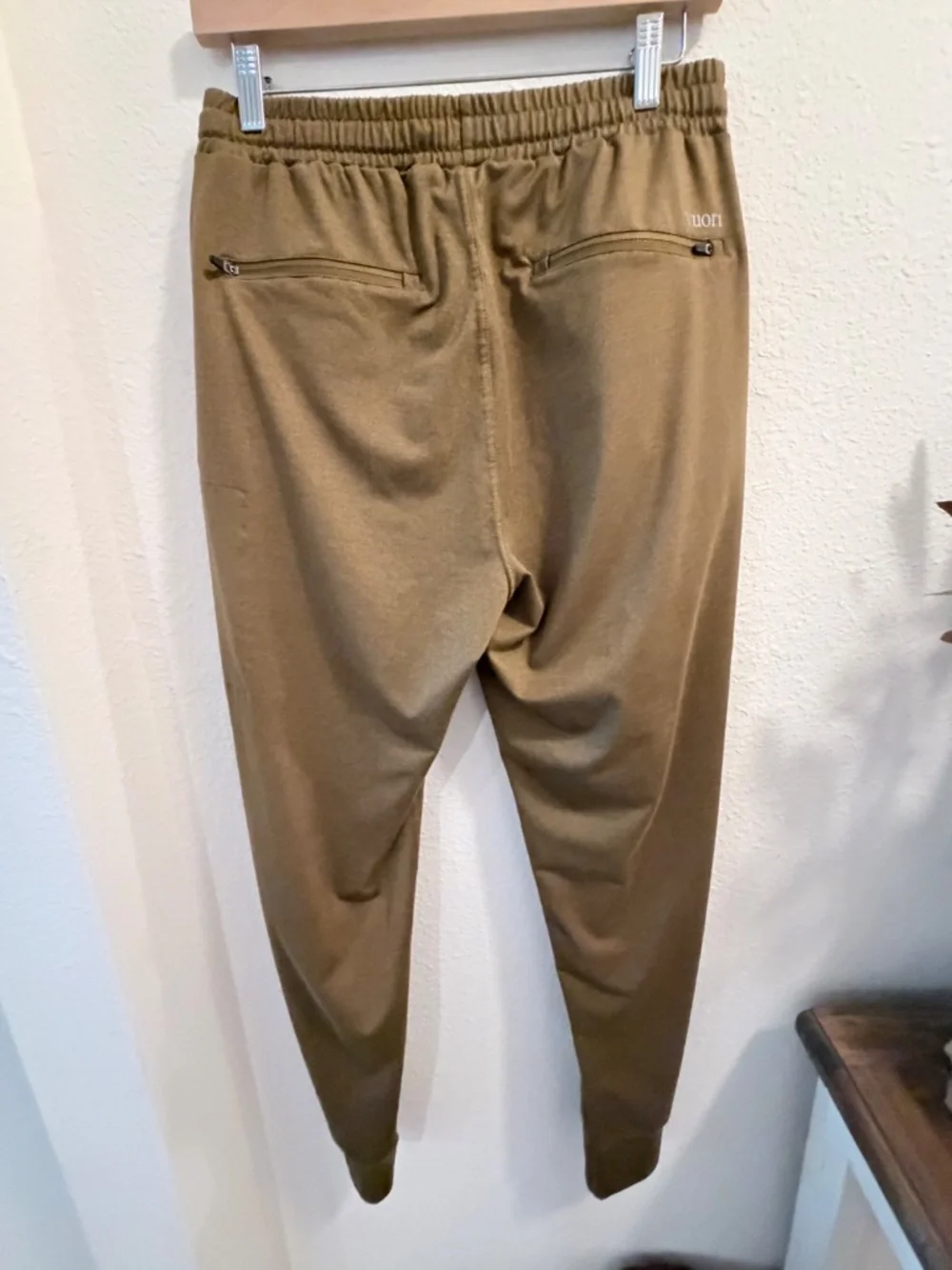 Vuori Sunday Performance Jogger Peppercorn Heather Small NWOT Athletic Pants